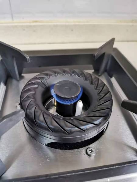 美的Q300嵌入式燃气灶