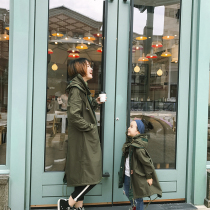 Pear small leisure girl Spring and Autumn New windbreaker parent-child military green trench coat hooded coat E73W962