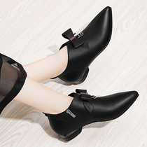  Deep mouth pointed single shoes low heel British leather shoes 2021 spring and autumn new all-match soft leather soft-soled flat-bottomed womens shoes