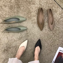 ITSK shoes womens single shoe flat bottom pointed shallow mouth boat shoes black commuter grandma shoes ladyshoe