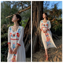 (Shop transformation clearance) Ethnic embroidery high-waisted white dress travel skirt small man long skirt