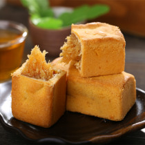 (Fresh spot) Taiwanese specialty dim sum authentic soil pineapple cake original flavor 8 into pastry snack gift box