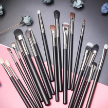 M home 224 nose and shadow brush 217 eye shadow brush 191 powder bottom brushed 239 eye shadow brush with brush with animal hair makeup brush