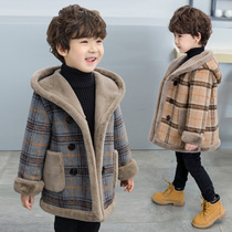 Childrens clothing Boys  coat Wool coat Western style winter clothing plus velvet thick Korean version of the baby childrens autumn and winter new