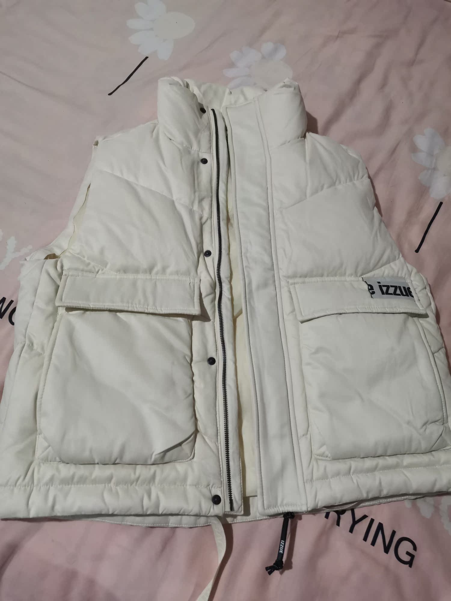 深入测评izzue羽绒服质量如何?说说怎么样?老司机揭秘测评
