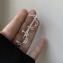 High Cold Brother-in-law Wind-through body 925 pure silver designer Anti-Allergy Earrings Delicate half-ring ear nail female earrings