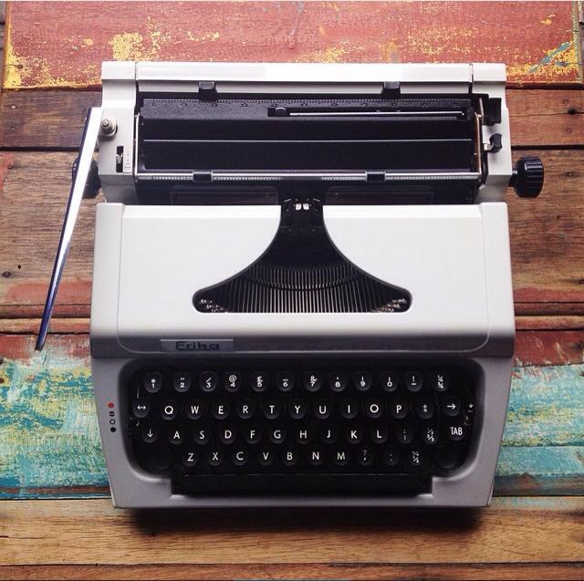 Typewriter Germany Made Erika cards Middle old objects typewriter Literary Gifts Antique Collections