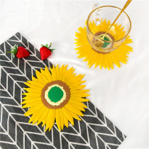 Sunflower creative heat insulation hot pot Household placemat plate mat Dining table Silicone anti-scalding teacup mat Bowl mat