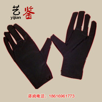 More high-end jewelry store shopping guide salesperson special gloves Jewelry store sales and other purposes