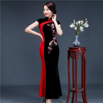 High-end heavy industry gold velvet fish tail cheongsam dress lengthened embroidered short-sleeved color banquet wedding performance catwalk