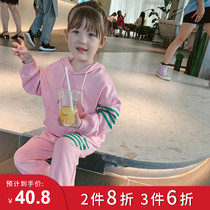 Childrens spring suit 2021 New Girl Net red Yang gas three-piece baby spring and autumn loose clothes Korean tide