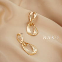 NAKO earrings 2021 New Tide summer earrings female simple advanced light luxury temperament earrings atmospheric earrings