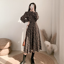 Style crumbed with dress retro Hepburn style 2021 Spring ladies dress new small fancy dress Snow spinning High waist long dress