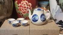 Chaoshan tea culture in the Republic of China Chaozhou kiln is like a combined teapot