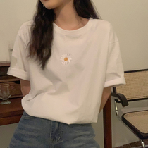 Small daisy T-shirt female summer new Korean version of the Korean version of the short sleeve loose port Wind day department brief about the bottom blouse