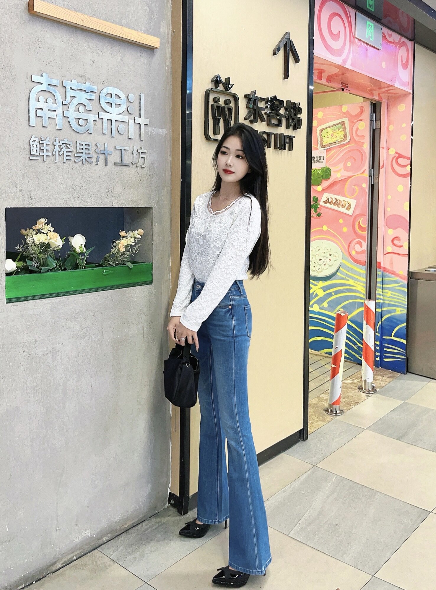 信购店主推荐春季超模裤 高腰弹力微喇叭设计 巨显瘦拉长比例 复古水洗百搭不挑人