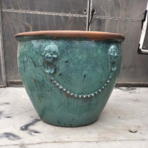 Chinese classical lion head coarse pottery jar Earth pottery jar Fish tank Large water tank Flower pot ornaments Town house lotus planting