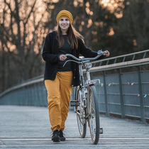 VIKING outdoor sport GORE-TEX abrasion resistant and comfortable cross-country shock absorbing female casual commuter hiking shoes