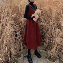 Autumn and winter clothes 2021 New Hepburn style French jumpsuit skirt size womens high sense fashion two-piece suit