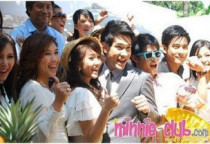 DVD version Thailand Flower Ladder Trick Ladder] Thai Chinese characters All 20 episodes 4 discs