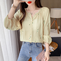 2022 Summer New Gentleness Pure Desire Wind Embroidered Snowspinning Jersey Woman Outside Wearing 100 Hitchhiking Sunscreen Cardiopher Shirt