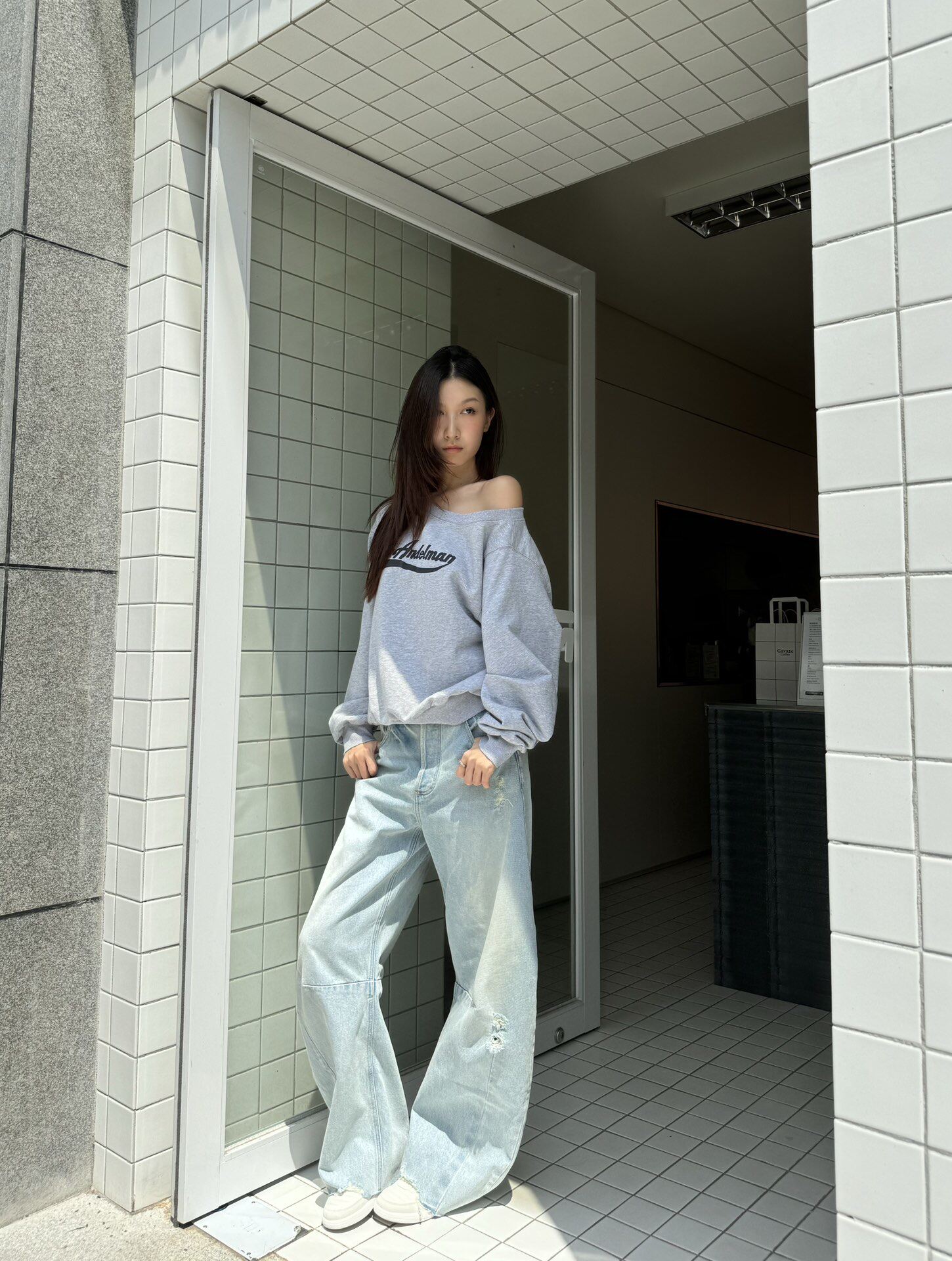 王玉文同款ANN ANDELMAN露肩卫衣 发泡印花斜领单肩小露香肩