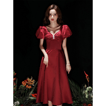 Toast to the bride 2022 new fall wine red French style conspicuos satin wedding back door small gown dress