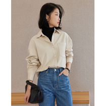 Shirt womens design sense niche 2022 autumn and winter new retro Hong Kong-style brushed shirts thickened and stacked to wear inner tops