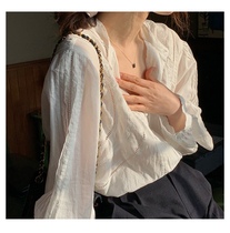 现货 韩系 仙仙的灯笼袖衬衫～镂空薄款