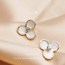 Super exquisite 2020 new personality design sense advanced atmospheric earrings Clover drop glaze zircon earrings tide