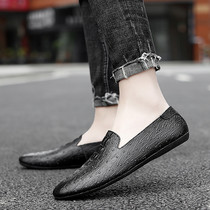 Trend printing small leather shoes mens summer 2020 new leather Bean shoes lazy man pedal mens soft bottom driving shoes