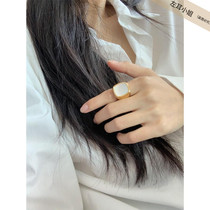 ins method lukewarm wind square ring HIDemi the same small crowdsourced senior sensation brief white fritillary gilded ring