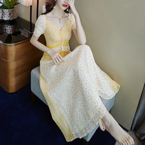 Hepburn style women's V-neck wave chiffon dress summer new waist slimming temperament platycodon A- line skirt