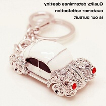Cute rhinestone car keychain key chain Korean diamond-set womens small gift creative mens key bag pendant