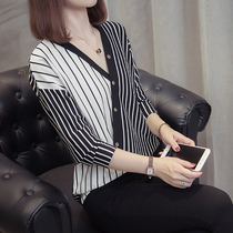 Breastfeeding clothes in autumn and winter go out to give birth to nursing clothes striped sweater slim irregular long sleeve V-neck jacket