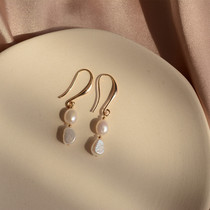 This issue of zui love homemade French retro earrings irregular natural pearl ear hook temperament versatile female ear ornaments
