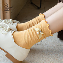 Begging dispensers Sox Women in spring and autumn slim in pure cotton Supper socks Japanese Cute Butterfly Knot Agaric Side Cramps Heaps Pile Socks