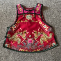 Cloud decoration totem original design womens horse clip old embroidery hand embroidery double phoenix Chinese thirteen Taibao plate buckle vest