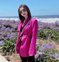  Xue Jingling photographed in the United States accepts micro-flaws by default does not return does not change