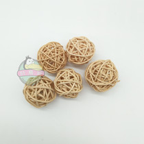 Special price parrot foot toy rattan small ball rattan ball natural color diameter about 3cm suitable for hu leather Peony