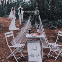 Location tour shooting diamond-studded champagne wine bottle photo studio photo goblet wedding photography props white folding iron table and chair