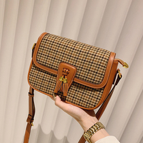 ITSK women's bag 2021 new tide bird tassel bag women's shoulder messenger bag retro small square bag saddle bag