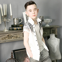 Le Wenxi Summer Student boy White short sleeve long outside the British foreign holiday shirt teenager