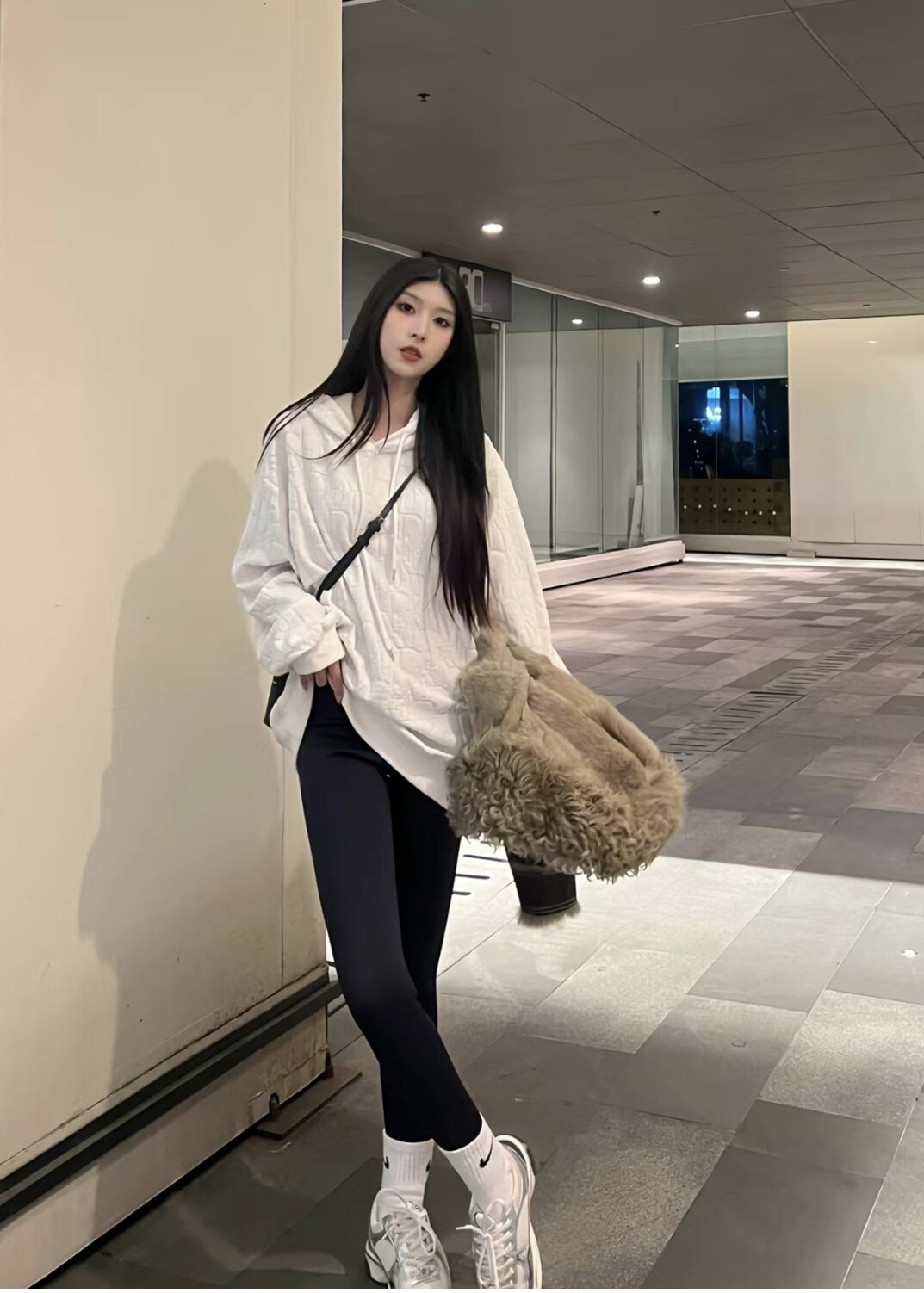 小野和子春季鲨鱼裤 薄款塑形收腹提臀 瑜伽外穿两相宜 高腰设计拉长比例