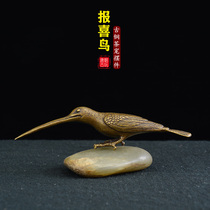 Chinese classical bronze Annunciation bronze tea pet desktop small ornaments Solid brass hummingbird tea needle desk placement