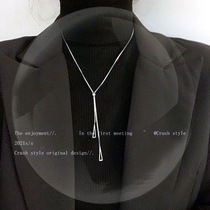 Titanium Steel Geometric Triangle Necklace Woman Advanced Sensation Without Fade Long flow Su accessories light extravagant and small crowdsourced sweater chain