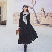 Black shawl dress autumn 2021 New loose French temperament high waist Hepburn style design feel knee long skirt