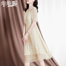 High-end Genuine Silk Embroidery Tandem Dress Woman 2022 Summer New Mom Temperament V Collar Mulberry Silk Short Sleeve Skirt