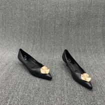  Hot sale European station womens shoes 2020 spring new European goods leather pointed head shallow mouth low heel fashion trend low top