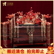 Chinese bridal show and head decorated with atmospheric light and luxurious red streaming Su Fengguan Xias ancient clothing Longfeng vest ornament Yiling